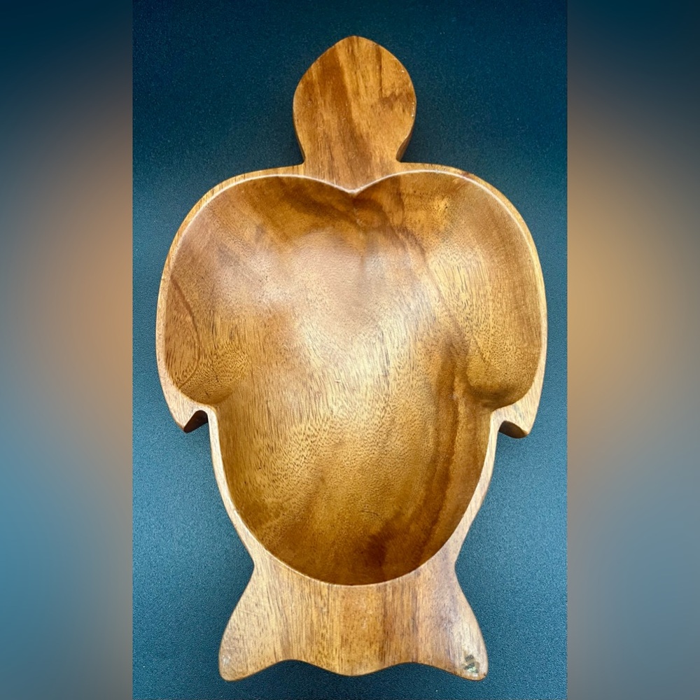 Kamari Woods Hawaiian handcrafted Sea Turtle Serving Bowl 10/14”